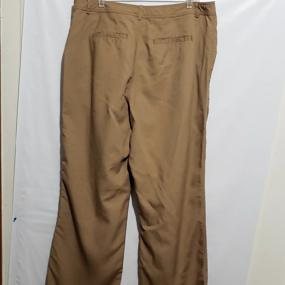 Lauren Ralph Lauren Women's‎ 14 Wide Leg Boho Khaki Chinos Pant